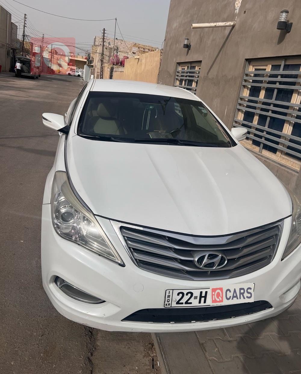 هيونداي أزيرا